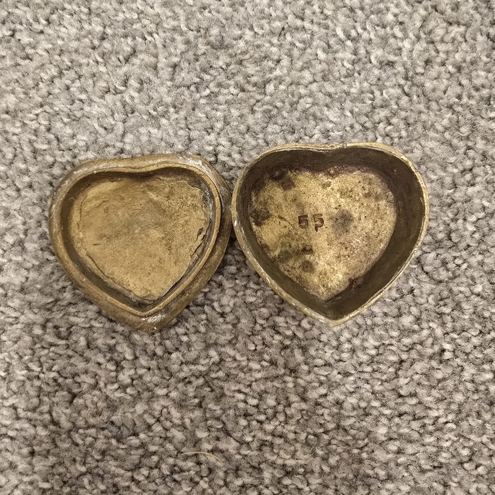 LOVE Brass Trinket Box Vintage - Picture 4 of 8
